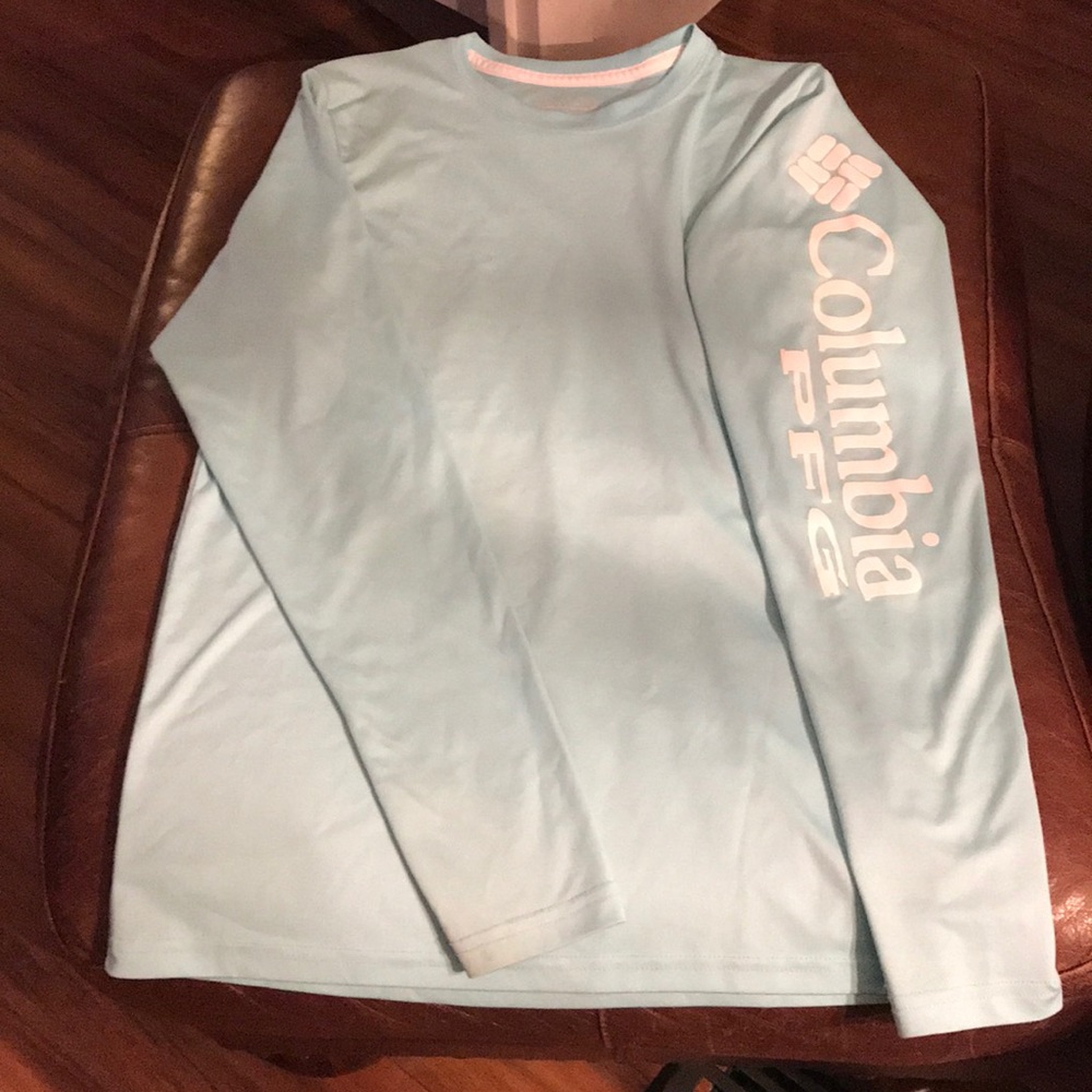 Boys Youth Large Columbia long sleeve shirt.